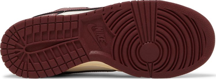 Nike Dunk Low SE « Sisterhood - Rouge équipe »