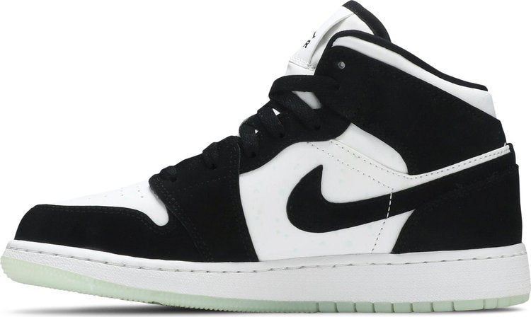 Nike Air Jordan 1 Mid SE GS „Im Dunkeln leuchtender Panda“