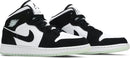 Nike Air Jordan 1 Mid SE GS „Im Dunkeln leuchtender Panda“