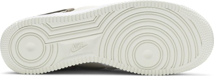 Nike Air Force 1 Low vandalisée « Light Orewood Brown »