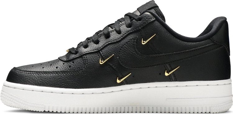 Nike Air Force 1 '07 LX « Sisterhood - Noir métallisé or »