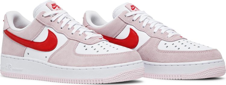 Nike Air Force 1 Low '07 QS « Lettre d'amour de la Saint-Valentin »