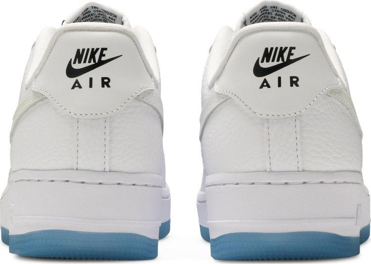 Nike Air Force 1 '07 LX « Swoosh réactif aux UV »