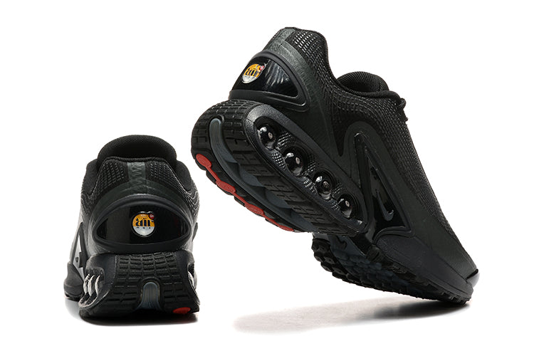 Air Max Plus Dn “Triple Black”